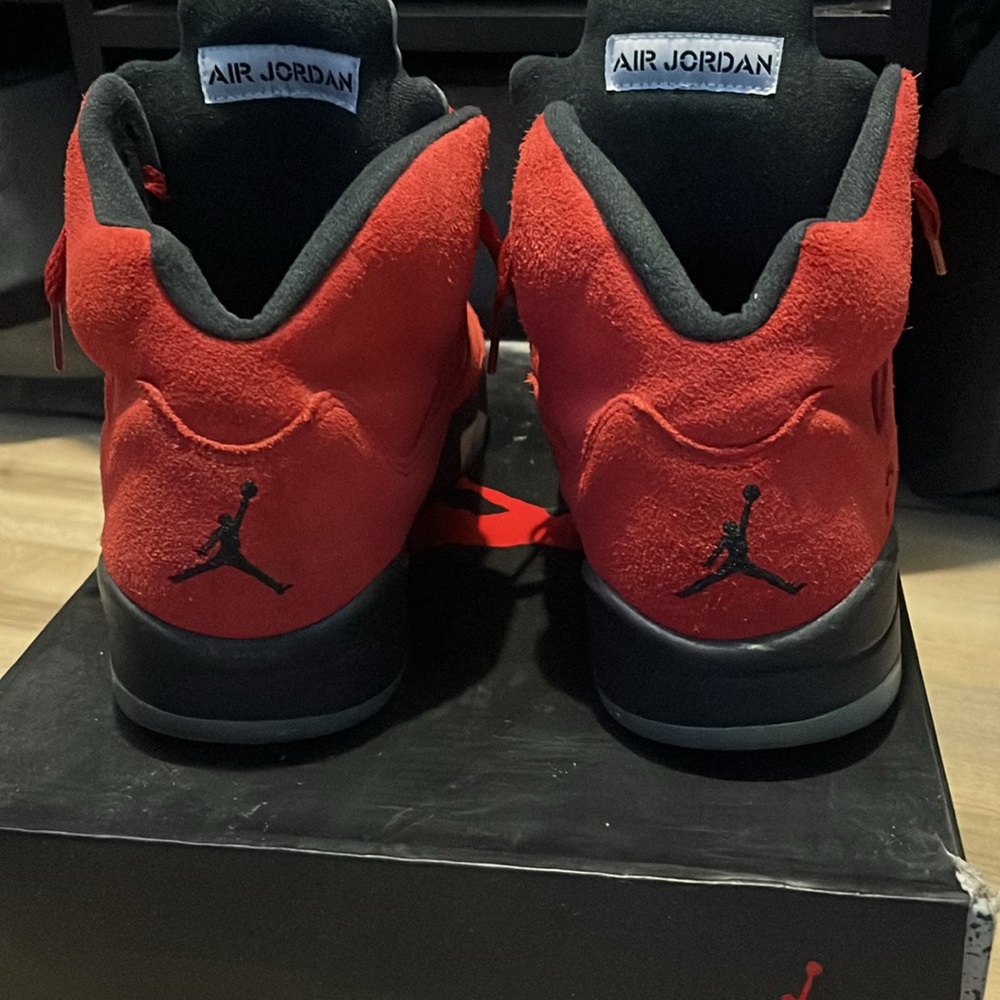 Jordan 5 Retro Raging Bull Red - Picture 2 of 5